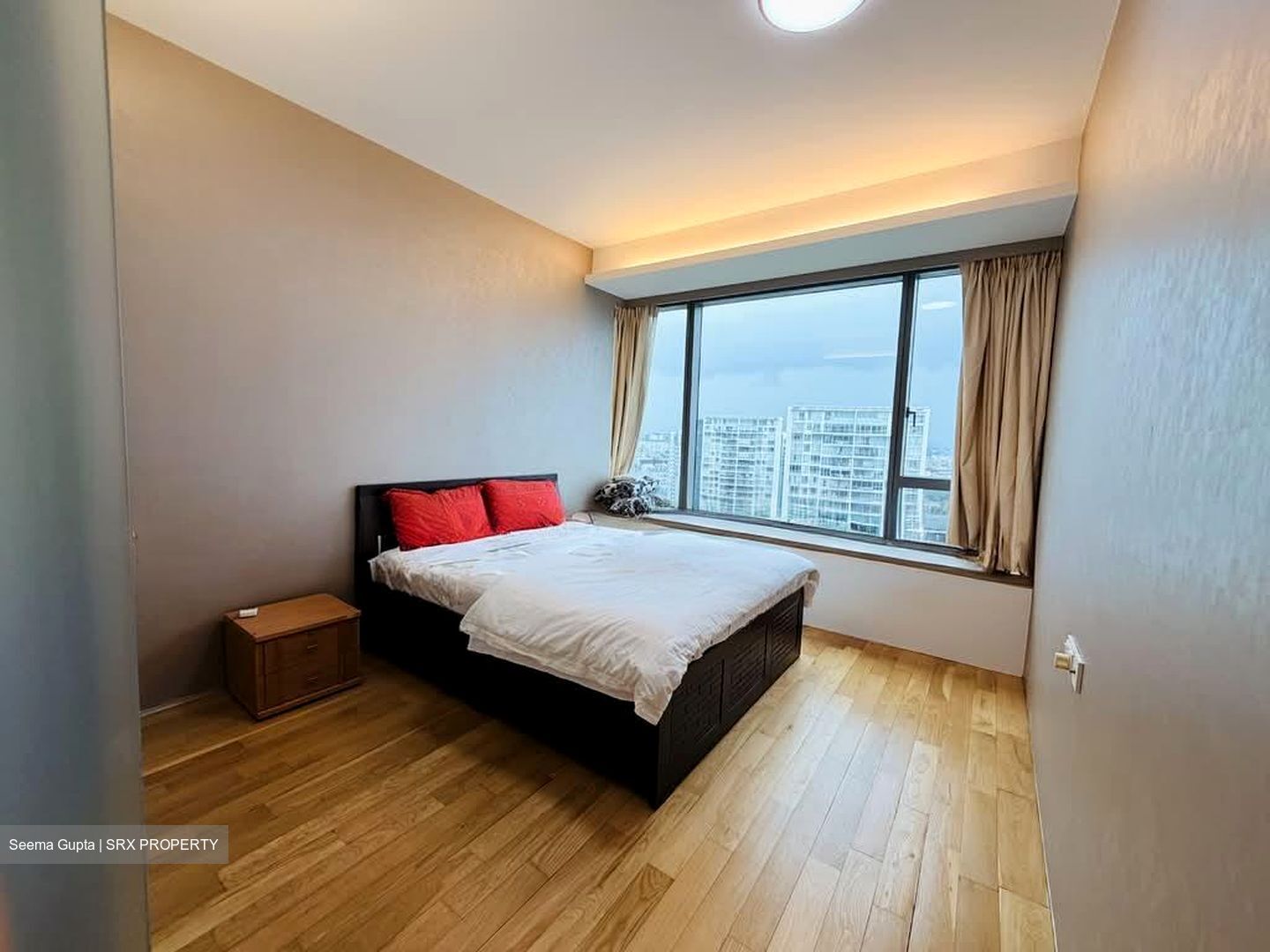 SilverSea (D15), Condominium #554694491